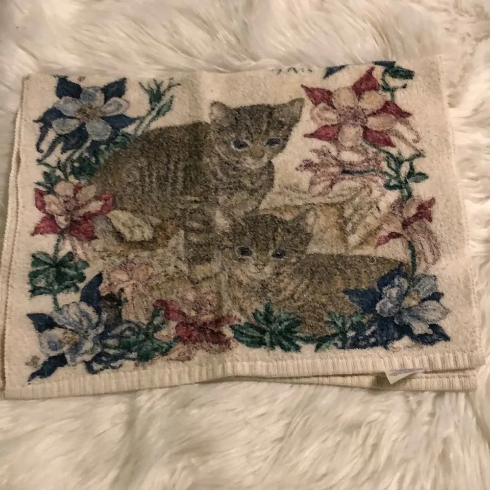 Cat Kitchen Linens - Dish Towels and Potholders -Two Matching Sets
